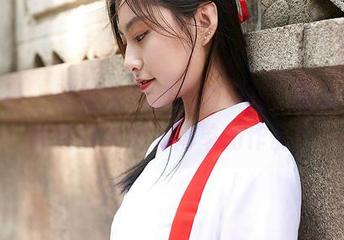 蜜桃社 – 瞧瞧美绪的高清自拍，绝对不是你想象中那么简单的作品！