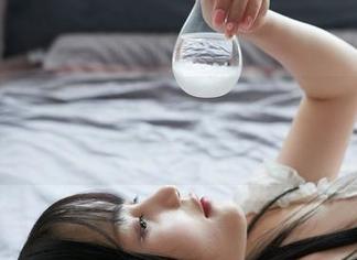 蜜桃社 – 顾乔楠的护士照片，波澜不惊中透着些小性感