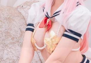 当蜜汁猫裘遇上家居：最新写真集更新，不看后悔哦！