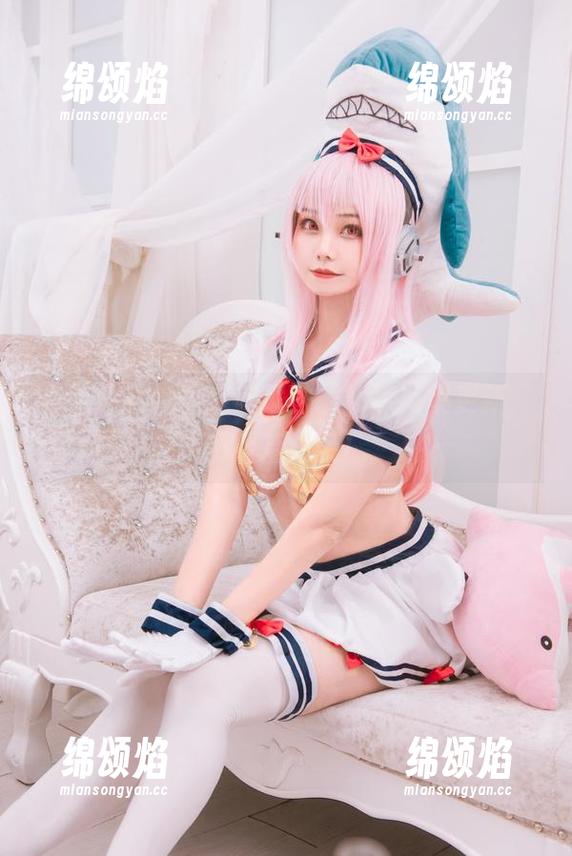 当蜜汁猫裘遇上家居：最新写真集更新，不看后悔哦！