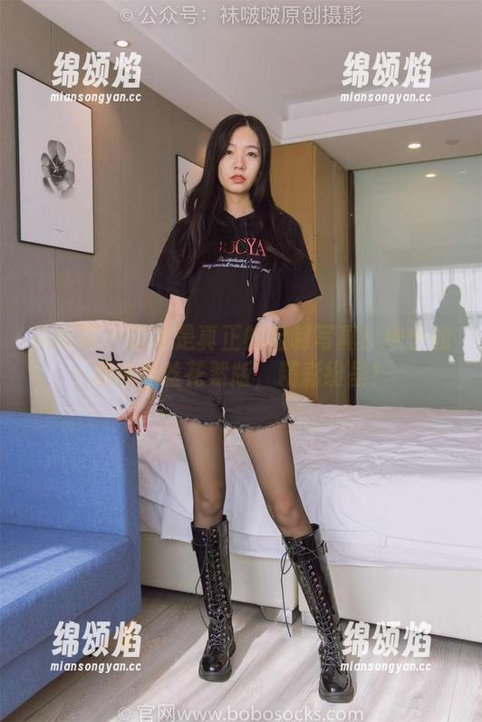 袜啵啵 - 这才是真正的定制写真！稚予的波点黑丝花絮版，精彩纷呈！