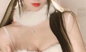 黑色旗袍下的过期米线线喵：无处不在的优雅与幽默，作品集快来围观！