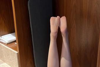 微密圈 – 私拍圣诞：迷人的五姨太的套图让我想到那年的梦