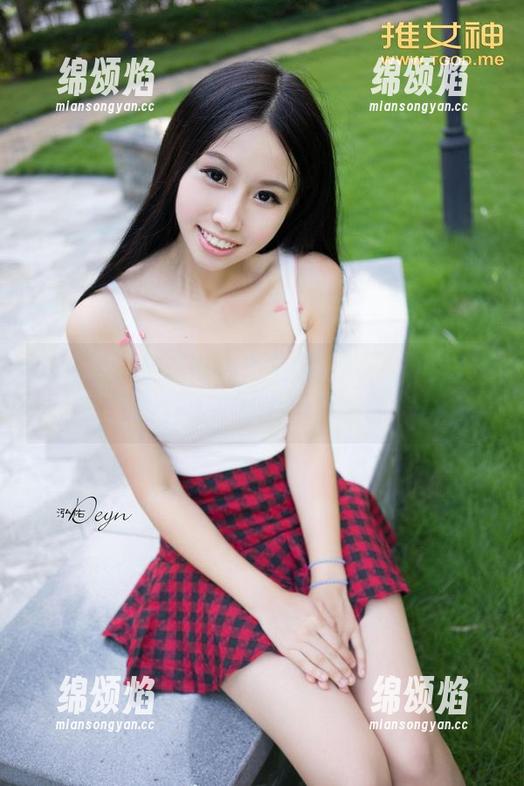 青豆客 - 精选谭晓彤美腿图片，这种美怎么能让人不想多看几眼呢？