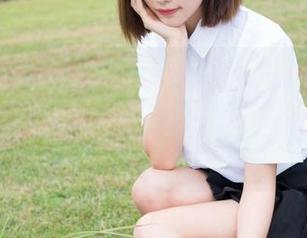魅妍社 – 在Manuela玛鲁娜的透明合集里，感觉呼吸都变得轻盈，真是神奇的效果。